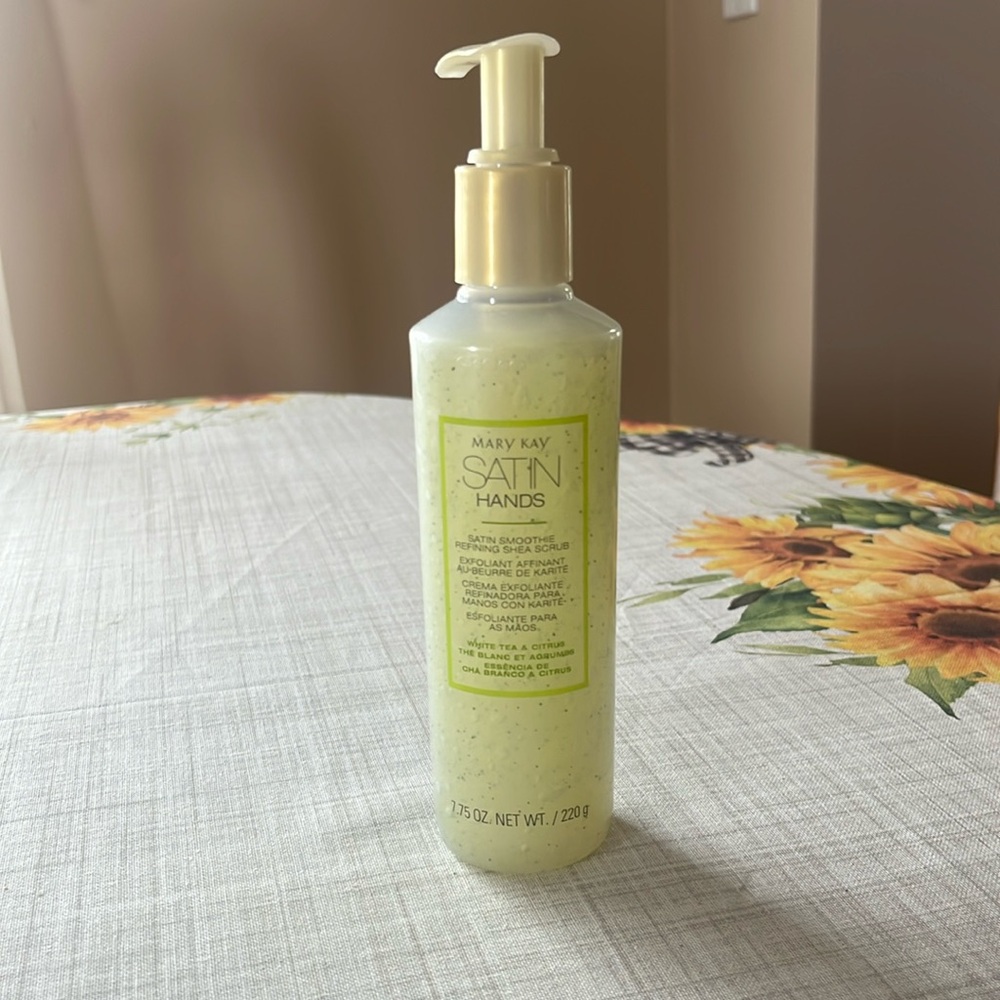 MARY KAY SATIN HANDS